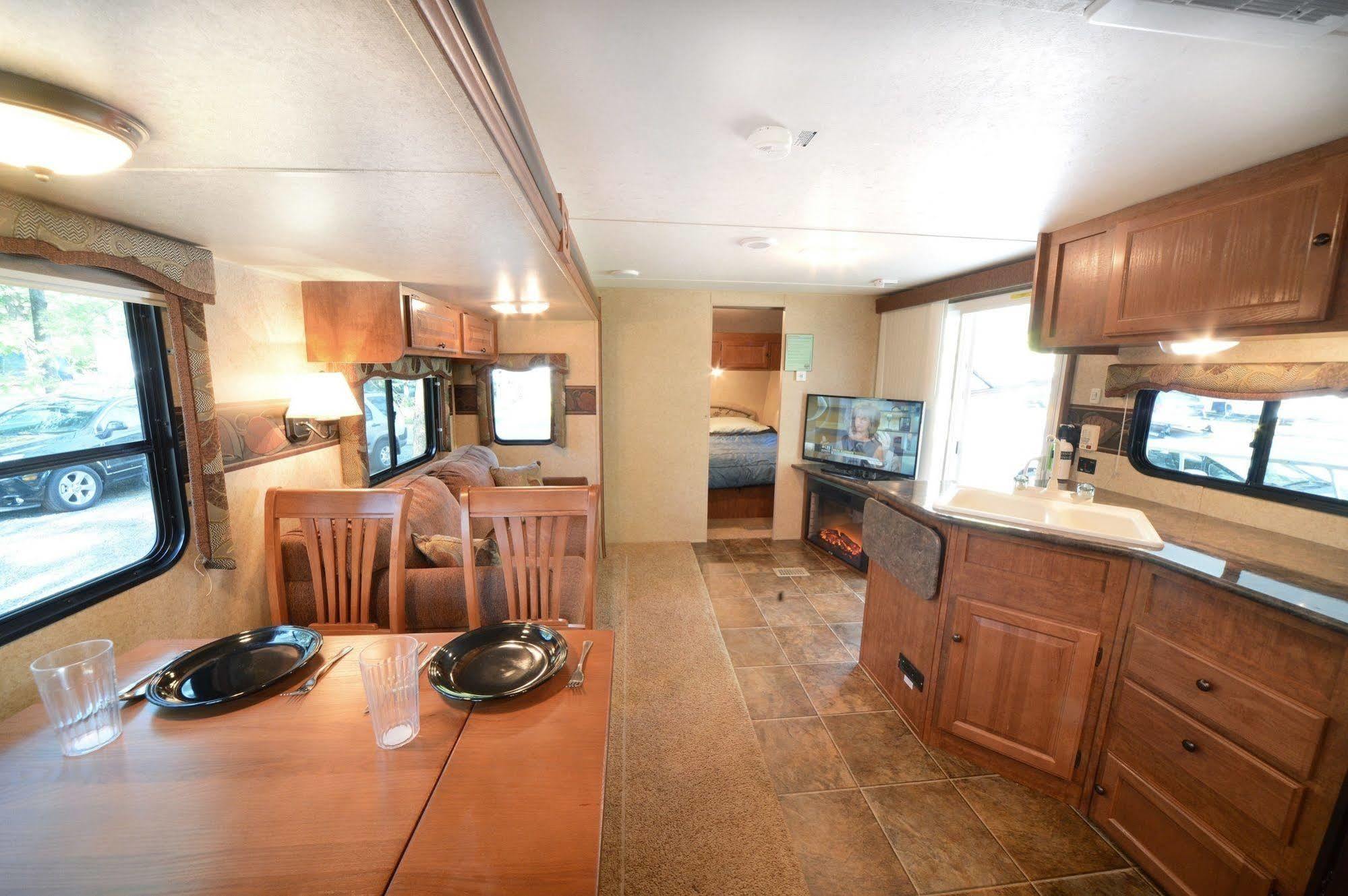 Lake George Escape - Campground Warrensburg المظهر الخارجي الصورة