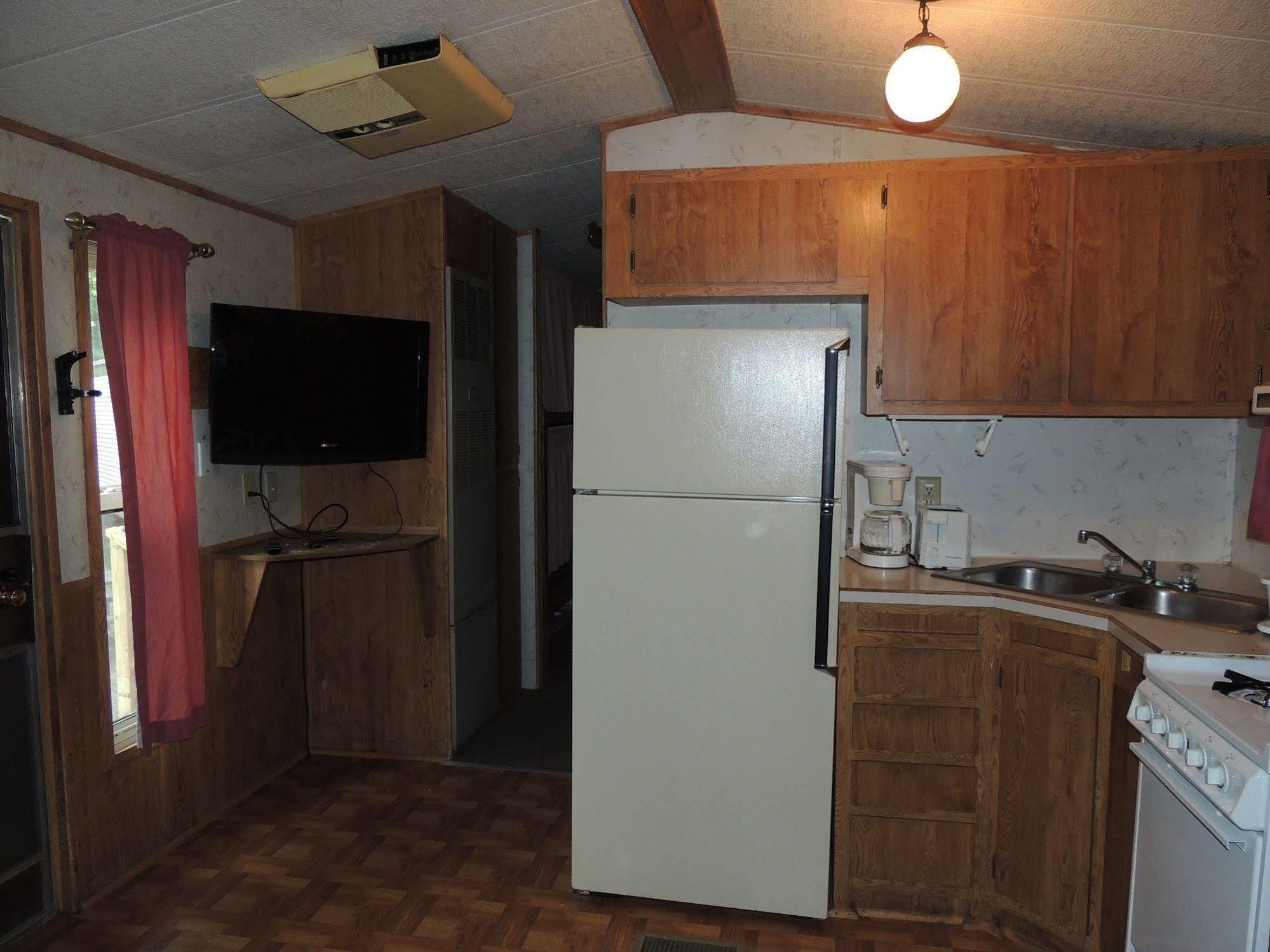 Lake George Escape - Campground Warrensburg المظهر الخارجي الصورة