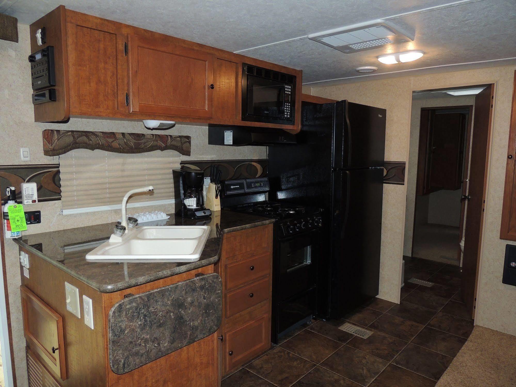 Lake George Escape - Campground Warrensburg المظهر الخارجي الصورة